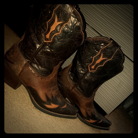 Ariat Cowboy Boot - Picture 1 of 4